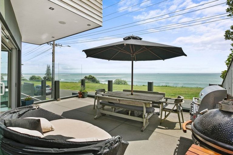 Photo of property in 15 Tiromoana Crescent, Bell Block, New Plymouth, 4312