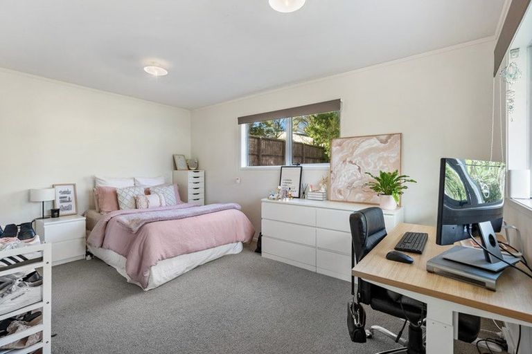 Photo of property in 312 Birdwood Road, Massey, Auckland, 0614