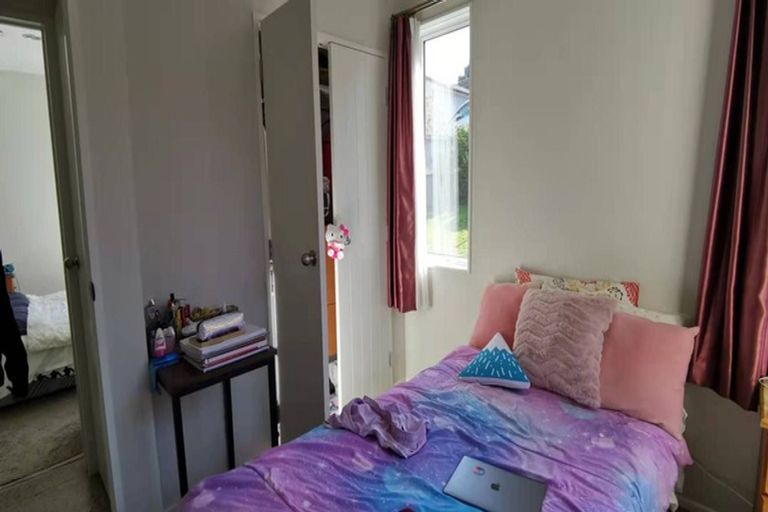 Photo of property in 19 Leburn Crescent, Flat Bush, Auckland, 2016