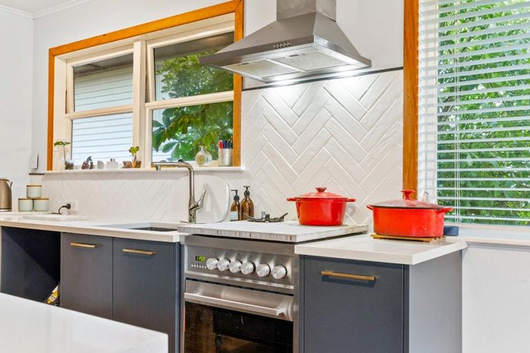 Photo of property in 179 Rathgar Road, Henderson, Auckland, 0610