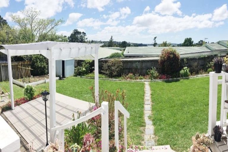 Photo of property in 165a/3 Colwill Road, Massey, Auckland, 0614