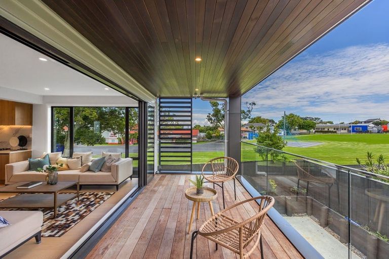 Photo of property in 4/20 Williamson Avenue, Belmont, Auckland, 0622