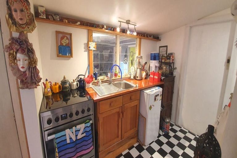 Photo of property in 9 Edward Street, Waimate, 7924