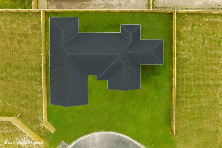 Photo of property in 8 Ivan Mauger Place, Rolleston, 7615