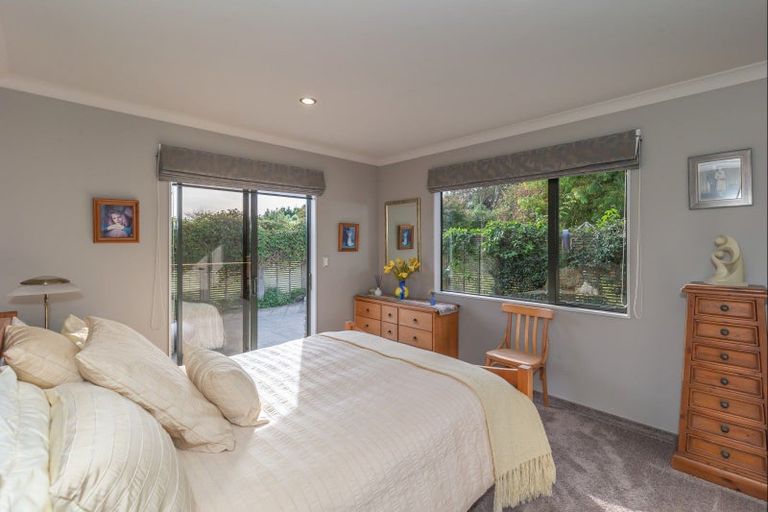 Photo of property in 22 Waipuna Grove, Levin, 5571