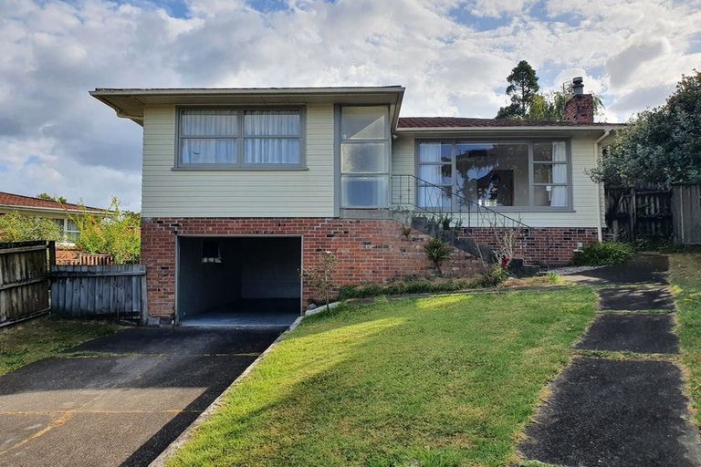 Photo of property in 33 Tahi Terrace, Glen Eden, Auckland, 0602