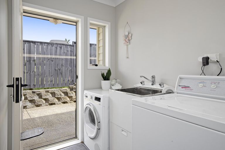 Photo of property in 24 Premila Drive, Pukekohe, 2120