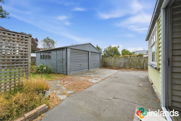 Photo of property in 21 Defoe Place, Waltham, Christchurch, 8023