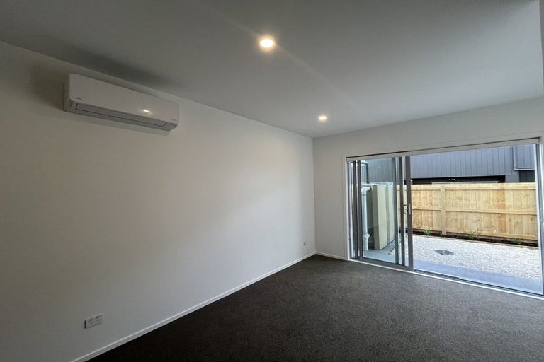 Photo of property in 16 Ngae Place, Mangere East, Auckland, 2024