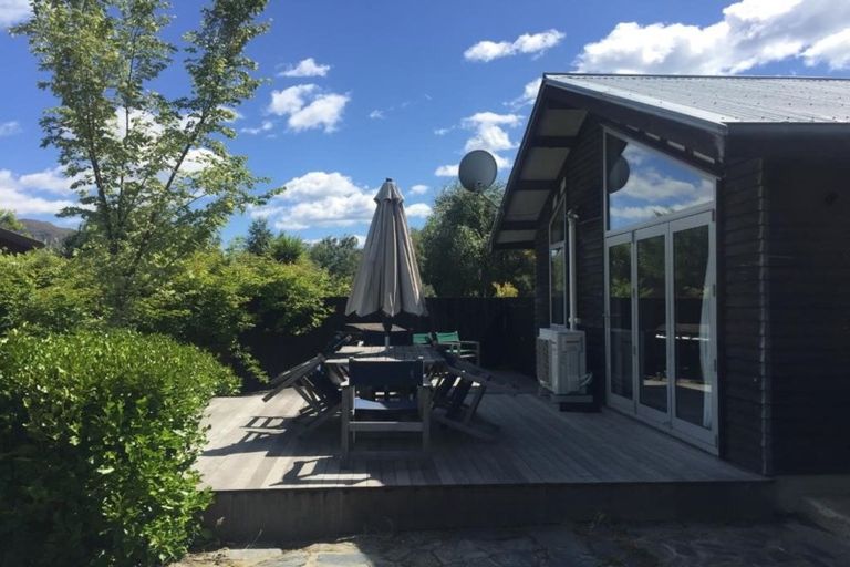 Photo of property in 31 Kowhai Drive, Wanaka, 9305