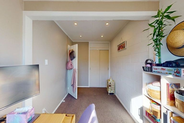 Photo of property in 2/6-8 Keys Street, Elderslea, Upper Hutt, 5018