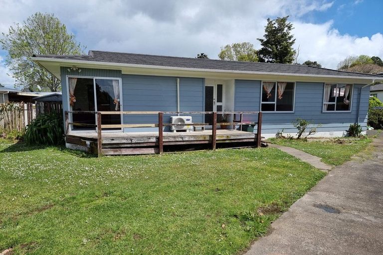 Photo of property in 32 Chantelle Place, Papatoetoe, Auckland, 2025