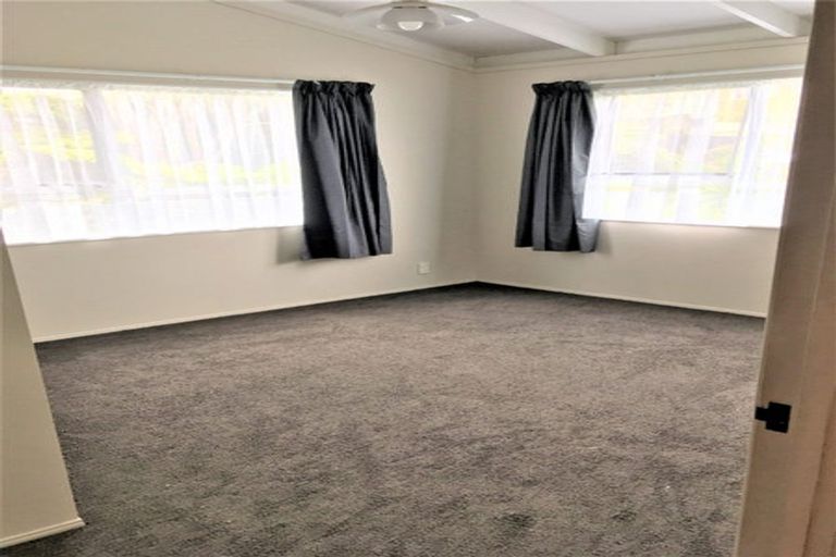 Photo of property in 3/42 Manuka Road, Glenfield, Auckland, 0629