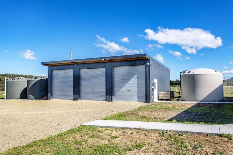 Photo of property in 86 Racecourse Road, Amberley, 7482