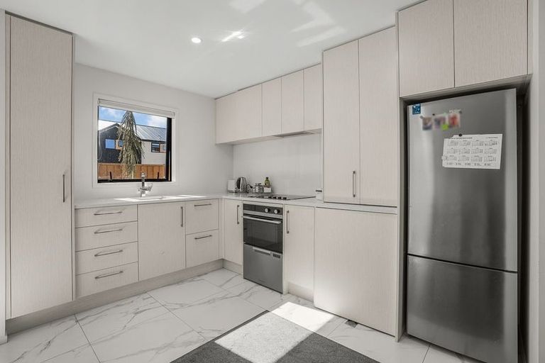 Photo of property in 1/320 Oxford Terrace, Avalon, Lower Hutt, 5011