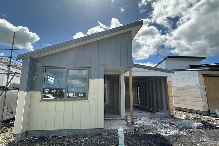 Photo of property in 38 John Gray Street, Papakura, 2110