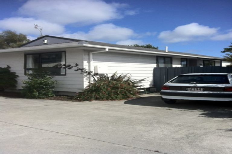 Photo of property in 36a Medina Crescent, Parklands, Christchurch, 8083