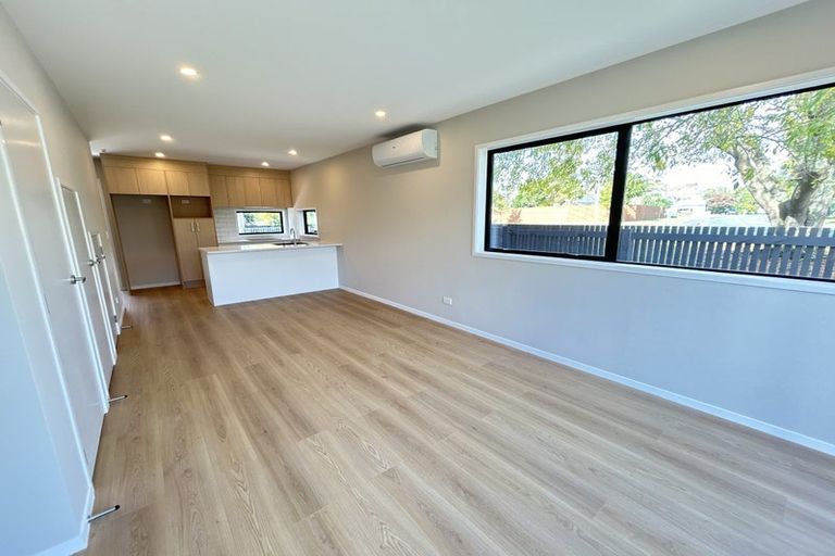 Photo of property in 41 Whati Lane, Henderson, Auckland, 0612