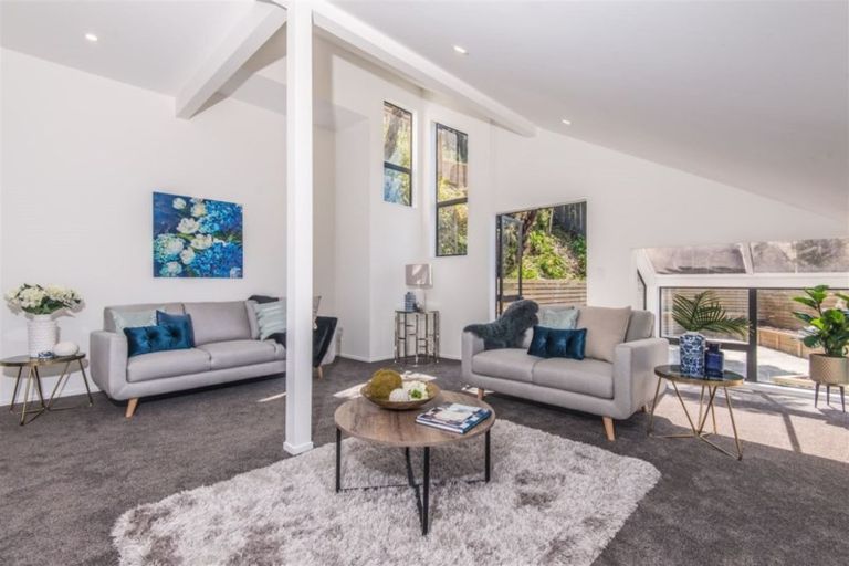 Photo of property in 33 Homebush Road, Khandallah, Wellington, 6035