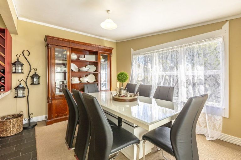 Photo of property in 23 Francis Drake Street, Waipukurau, 4200