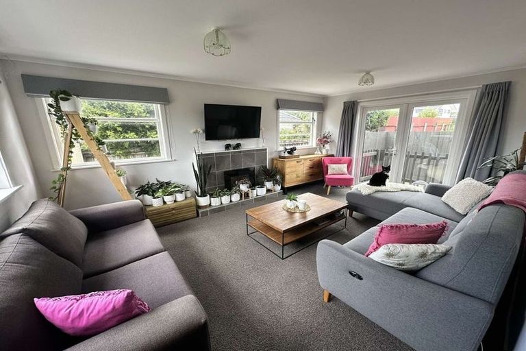 Photo of property in 22c Ebdentown Street, Ebdentown, Upper Hutt, 5018