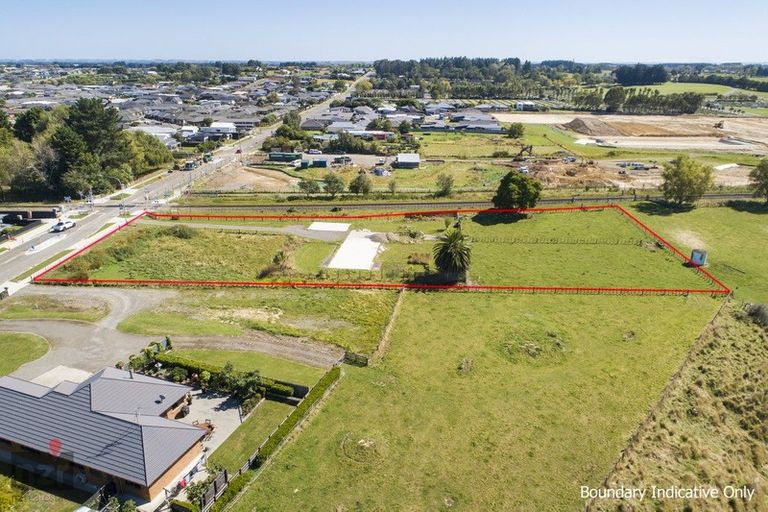 Photo of property in 48 James Line, Kelvin Grove, Palmerston North, 4414