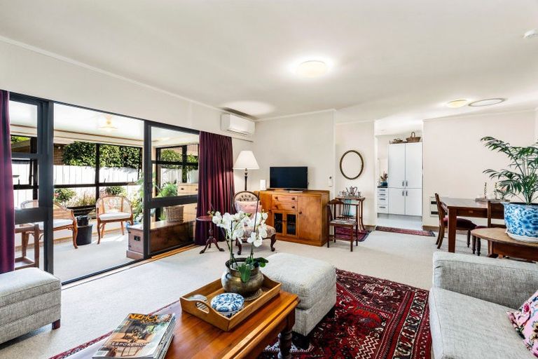 Photo of property in 51c Church Road, Taradale, Napier, 4112