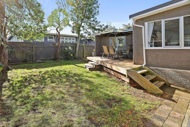 Photo of property in 2 Laughton Street, Taupo, 3330