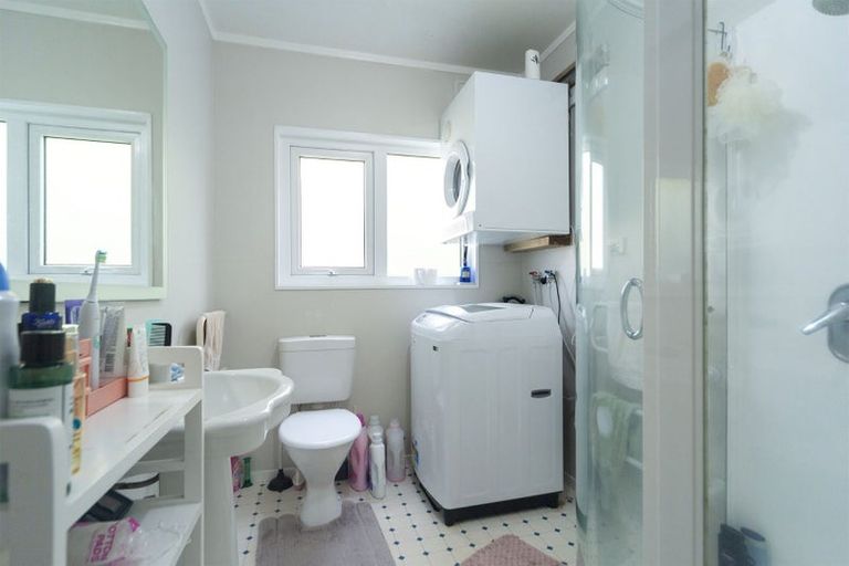 Photo of property in 60u1 Winston Street, Crofton Downs, Wellington, 6035