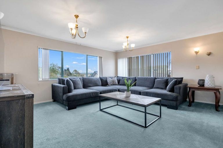 Photo of property in 30 Capricorn Place, Kawaha Point, Rotorua, 3010