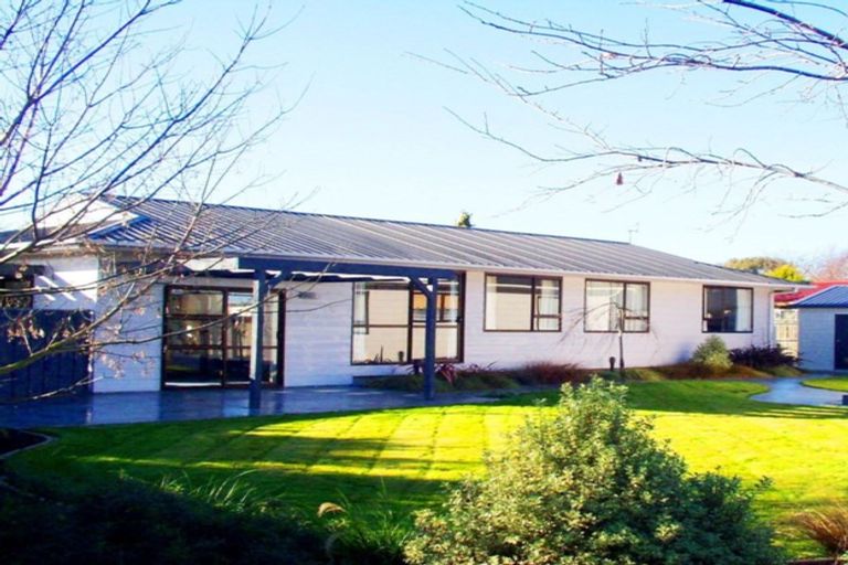 Photo of property in 36a Medina Crescent, Parklands, Christchurch, 8083