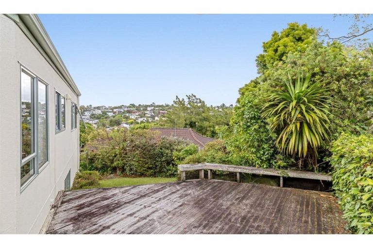 Photo of property in 115 Arran Road, Browns Bay, Auckland, 0630
