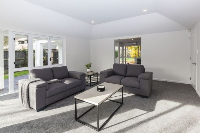 Photo of property in 24 Millcroft Place, Parklands, Christchurch, 8083