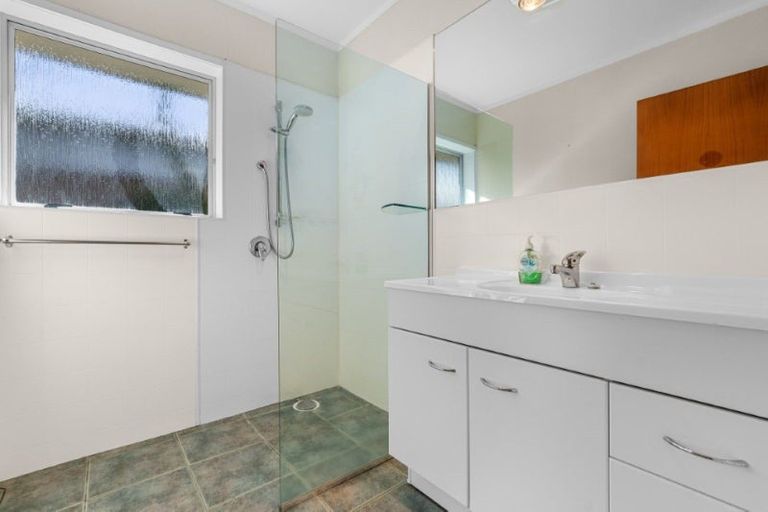 Photo of property in 137 Bellevue Road, Brookfield, Tauranga, 3110