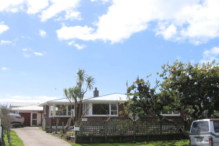 Photo of property in 1 Harris Street, Mount Maunganui, 3116