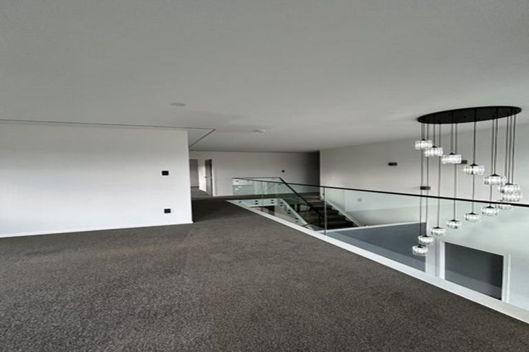 Photo of property in 4 Flavell Drive, Orewa, 0931