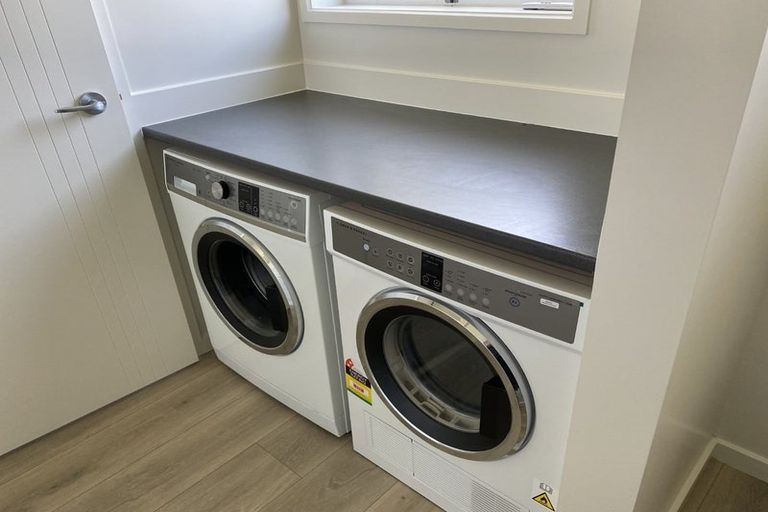 Photo of property in 21b Resthill Crescent, Glenview, Hamilton, 3206