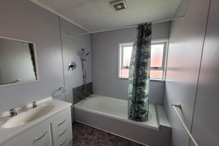 Photo of property in 110 Young Street, New Plymouth, 4310