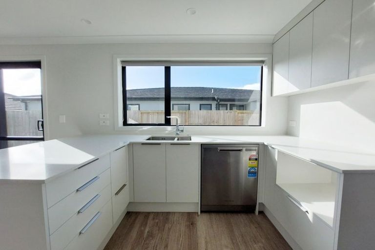 Photo of property in 2u2 Jennian Avenue, Rototuna North, Hamilton, 3281