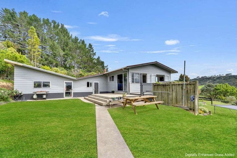 Photo of property in 661 Waihue Road, Parore, Dargaville, 0372