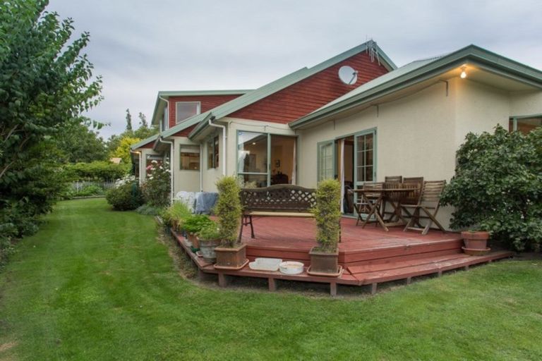 Photo of property in 6 Heuchan Lane, Wanaka, 9305