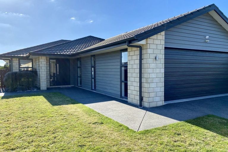 Photo of property in 76 Ledbury Drive, Rolleston, 7615