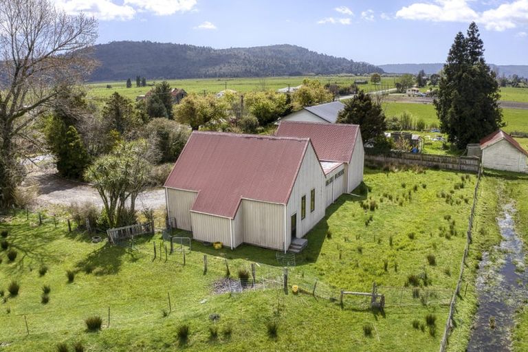 Photo of property in 86 Wanganui Flat Road, Harihari, 7884