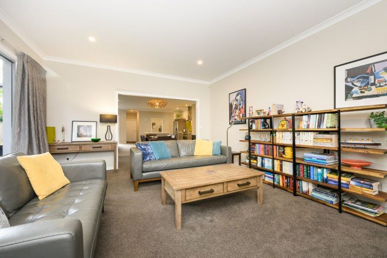 Photo of property in 5 Heritage Place, Terrace End, Palmerston North, 4410