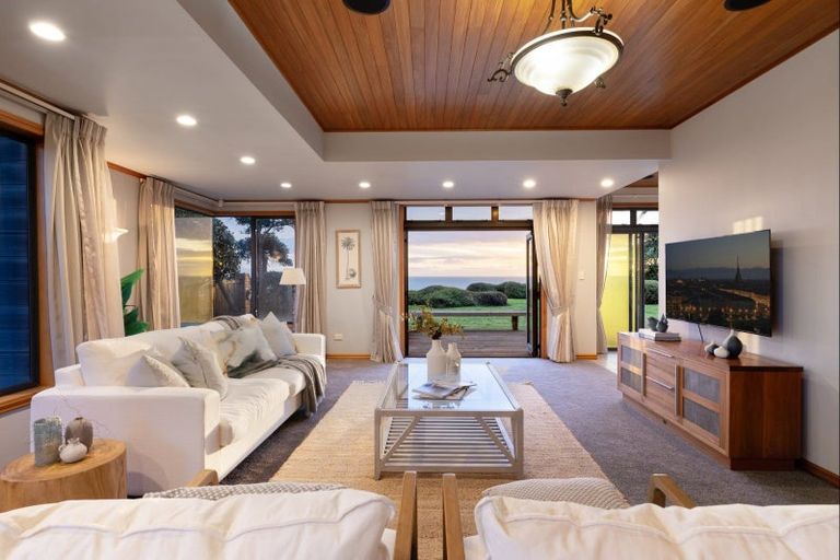 Photo of property in 339a Oceanbeach Road, Mount Maunganui, 3116