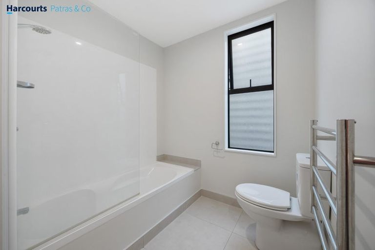 Photo of property in 7 Battalion Drive, Papakura, 2110