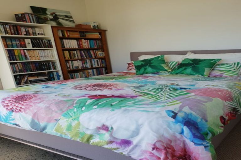 Photo of property in 71a&b Winara Avenue, Waikanae, 5036
