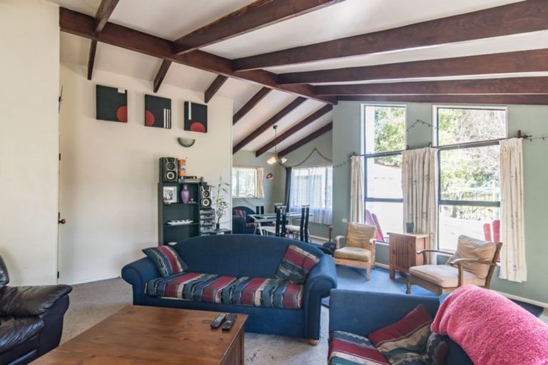 Photo of property in 27 Ruahine Street, Paraparaumu, 5032