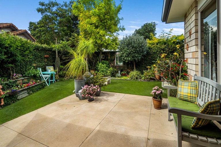 Photo of property in 30 Popata Close, Papamoa Beach, Papamoa, 3118