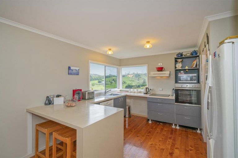 Photo of property in 16 Hodge Road, Coroglen, Whitianga, 3591